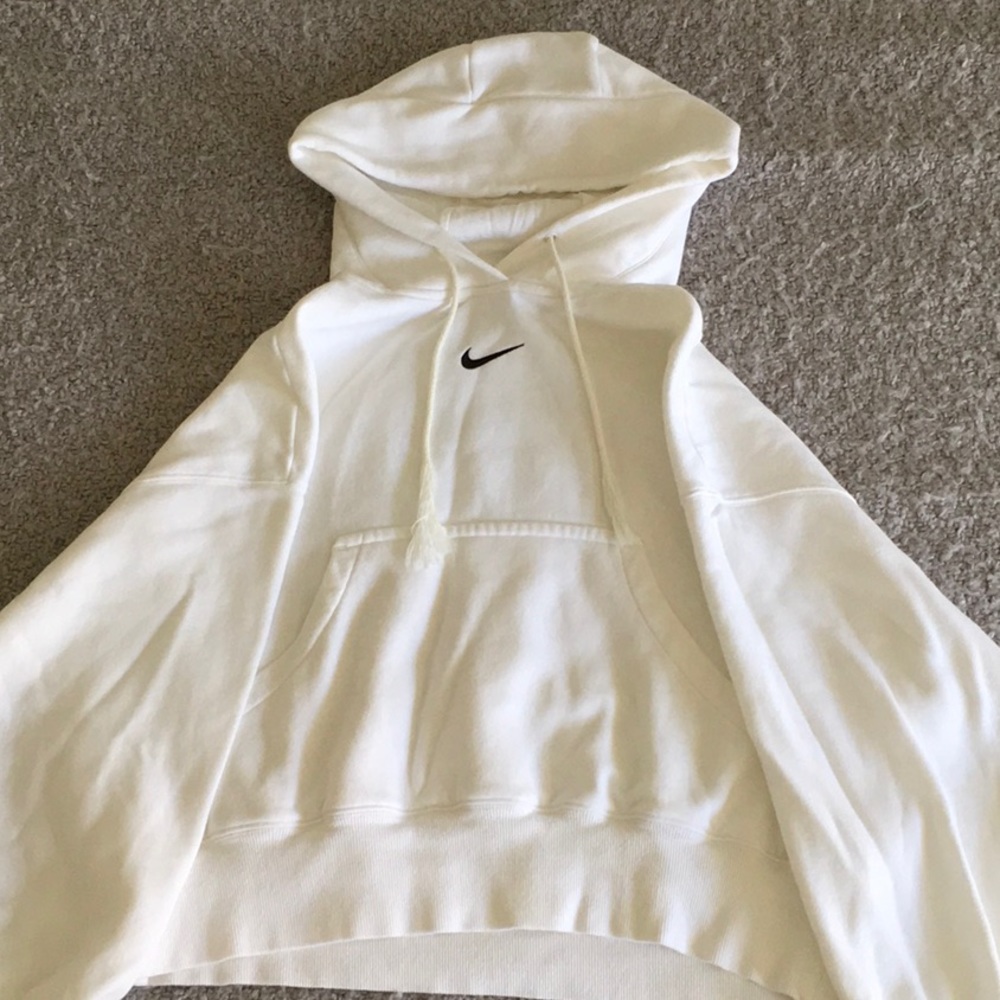 Nike Women’s White Fleece Sweatshirt